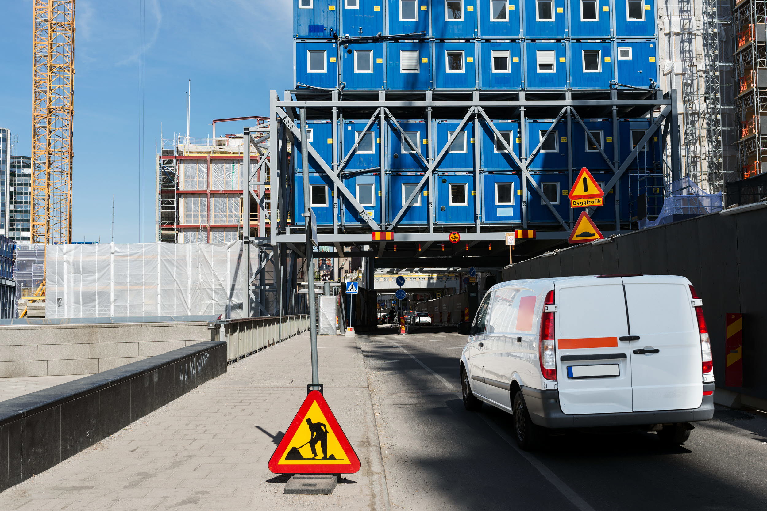 Byggbodar på ett bygge