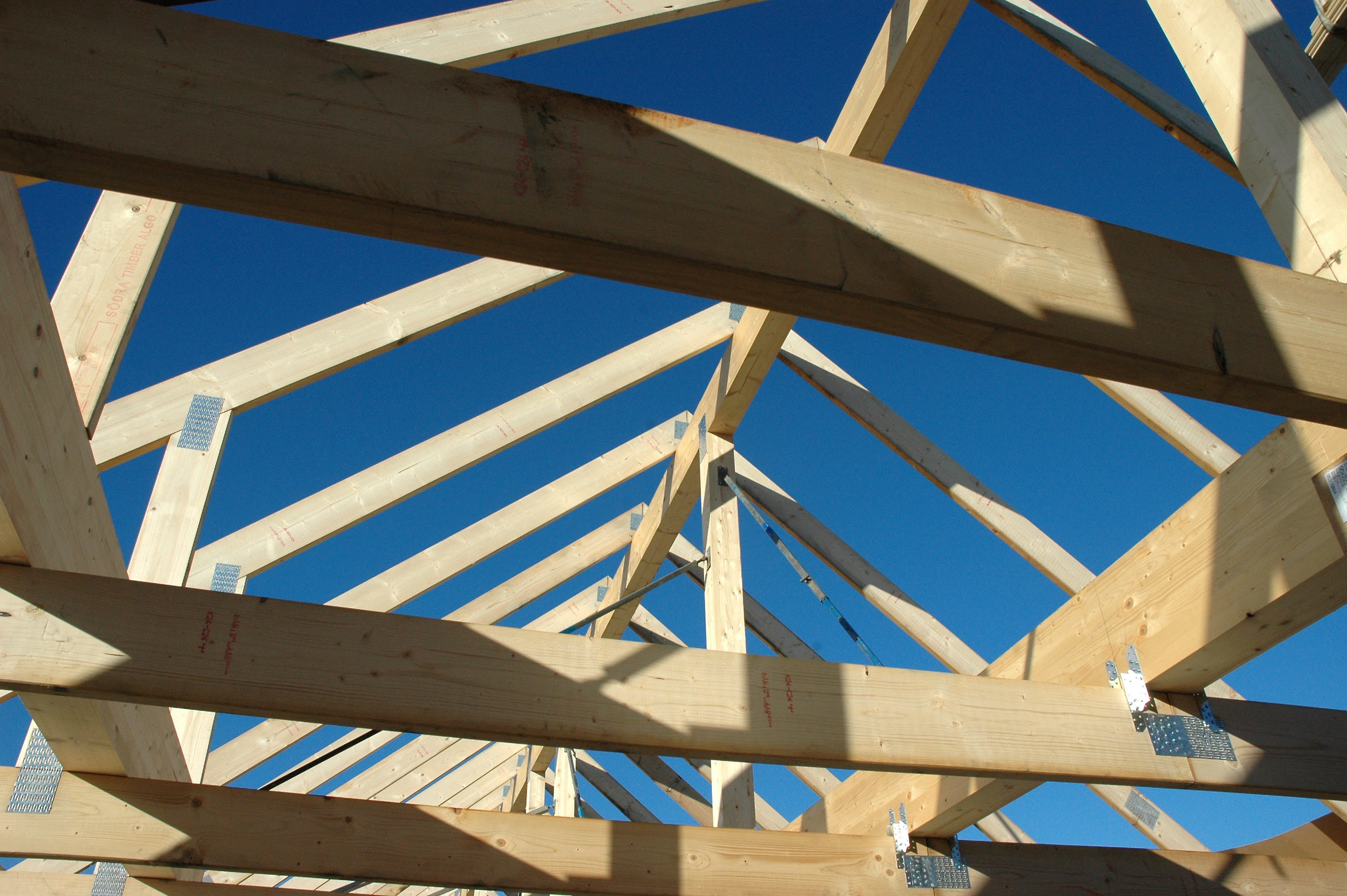 Foto på en bärande träkonstruktion