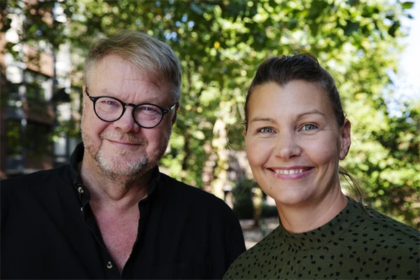 Foto på två en man och en kvinna.