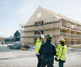 Männsikor på ett bygge. Foto: