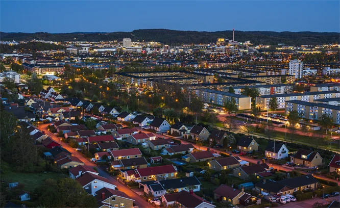 Flygbild över stad.