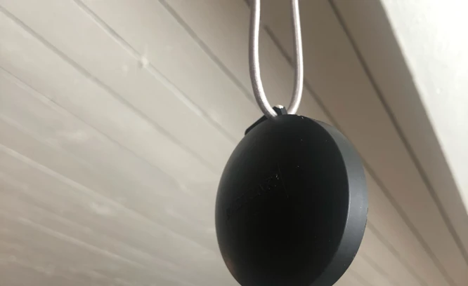 Radonpuck som mäter radonhalten.